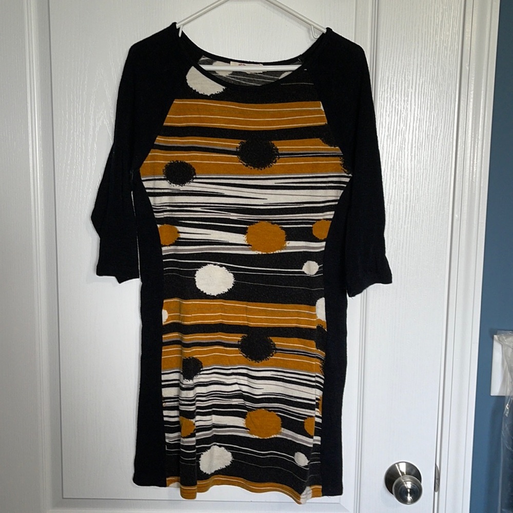 Women’s L polka dotted & striped Aryeh sweater dress.